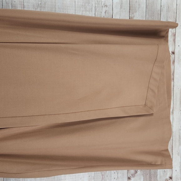 Worthington, Women's Carmel color faux wrap skirt, w/hardware at waist, Size 18 - Picture 2 of 12